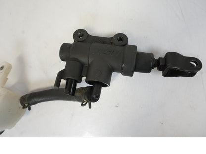 Höger sida på Bromshuvudcylinder från en BMW R 1250 GS -2019 motorcykel.