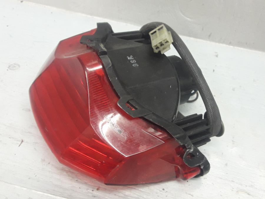 Baksidan på Baklampa från en Yamaha FZ-6 -2004 motorcykel.