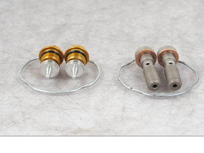 Baksidan på Gaffelbensdelar från en Kawasaki ZX-6R -2006 motorcykel.