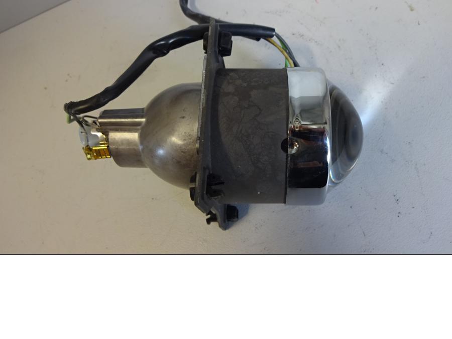 Vänster sida på Strålkastarprojektor från en Yamaha FZR 600 -1991 motorcykel.