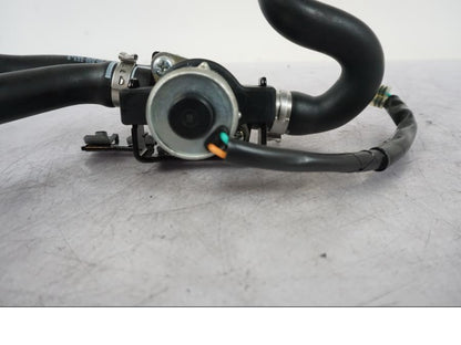 Baksidan på Second Air från en KTM 1290 Super Duke R -2023 motorcykel.