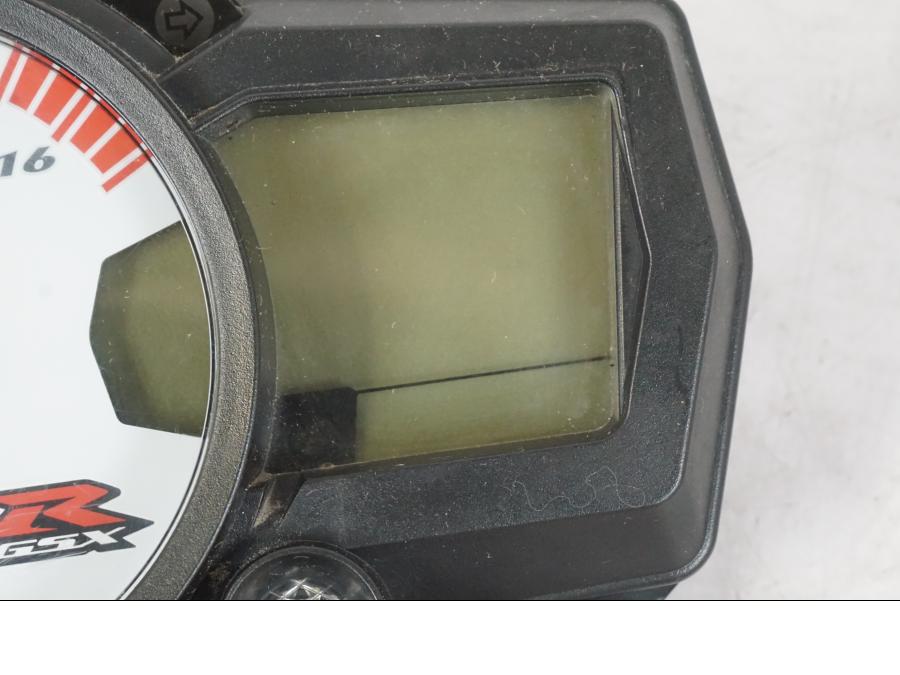Höger sida på Instrumentpanel från en Suzuki GSX-R 750 -2007 motorcykel.