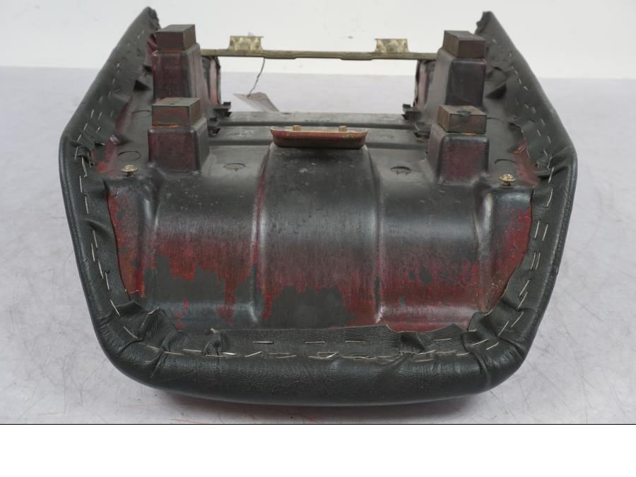 Extrabild5 på Sadel från en Suzuki GSX 1100 EF -1984 motorcykel.