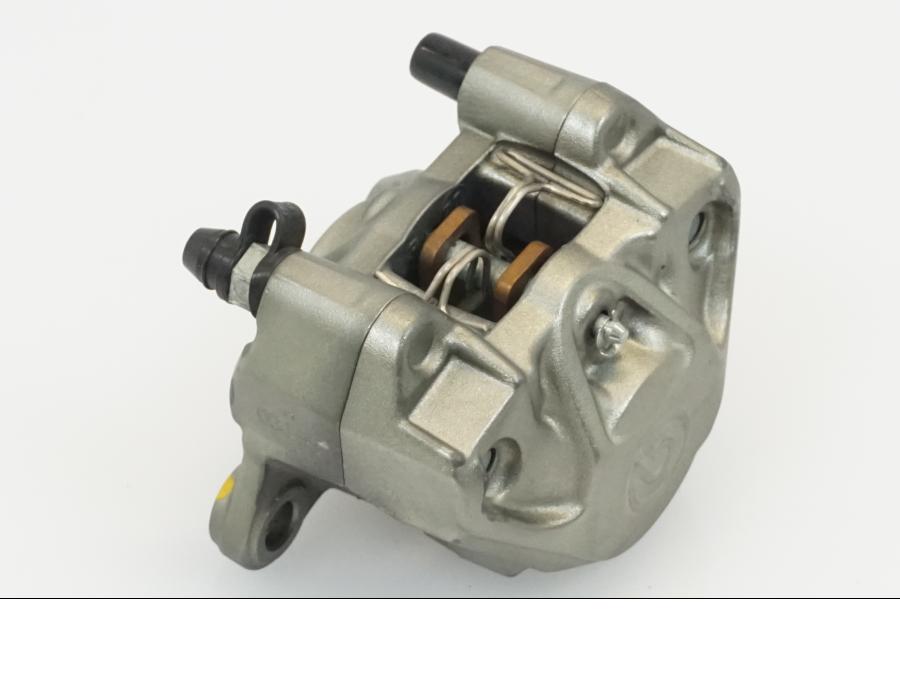 Höger sida på Bromsok från en KTM 1290 Super Duke -2020 motorcykel.