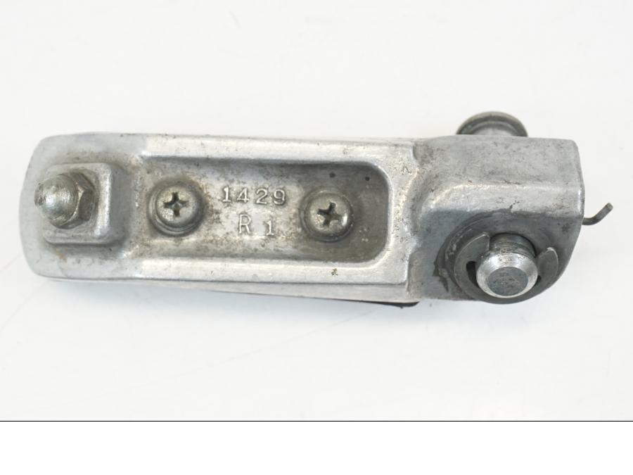 Vänster sida på Fotpinne från en Kawasaki ZX-12R -2000 motorcykel.