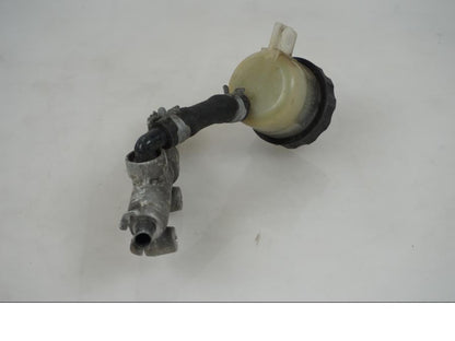 Vänster sida på Bromshuvudcylinder från en Kawasaki VN 1600 Mean Streak -2007 motorcykel.