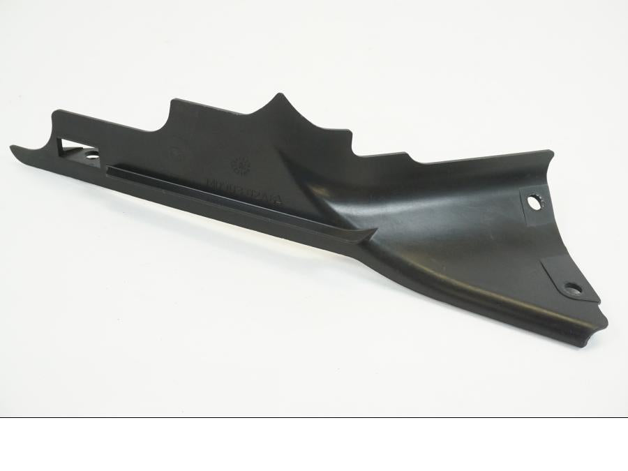 Höger sida på Innerpanel från en Buell XB 12 SS -2009 motorcykel.