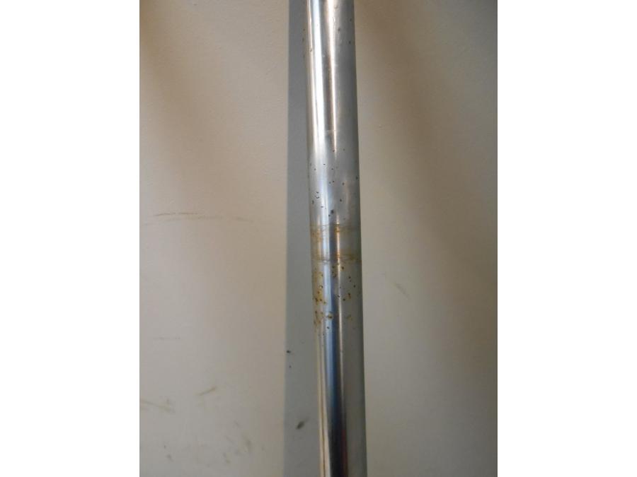 Höger sida på Gaffelben från en Honda GL 500 -1982 motorcykel.