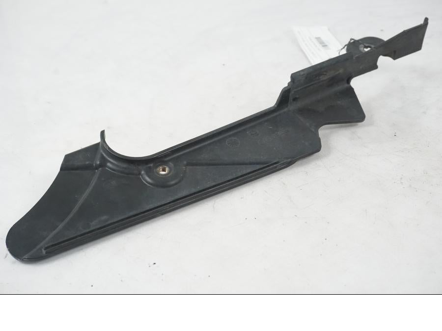 Baksidan på Remskydd från en H-D Softail FXCW Rocker -2008 motorcykel.