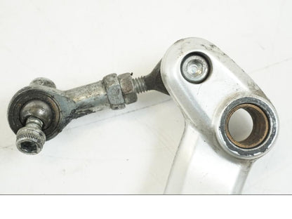 Höger sida på Bromspedal från en Ducati Hyperstrada -2013 motorcykel.