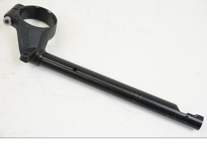 Extrabild1 på Styre från en Triumph Speed Triple -2021 motorcykel.