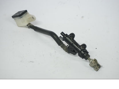 Snett uppifrån på Bromshuvudcylinder från en Honda CB 500 X -2015 motorcykel.