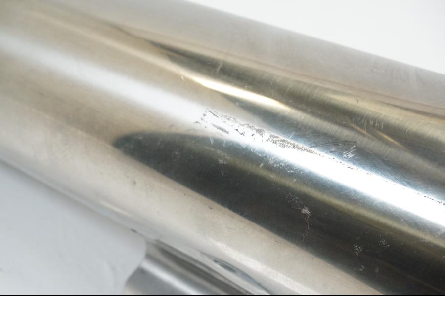 Vänster sida på Ljuddämpare från en Yamaha FJR 1300 -2018 motorcykel.