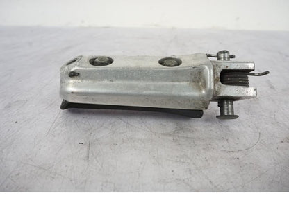 Vänster sida på Fotpinne från en Honda VTR 1000 F -1997 motorcykel.