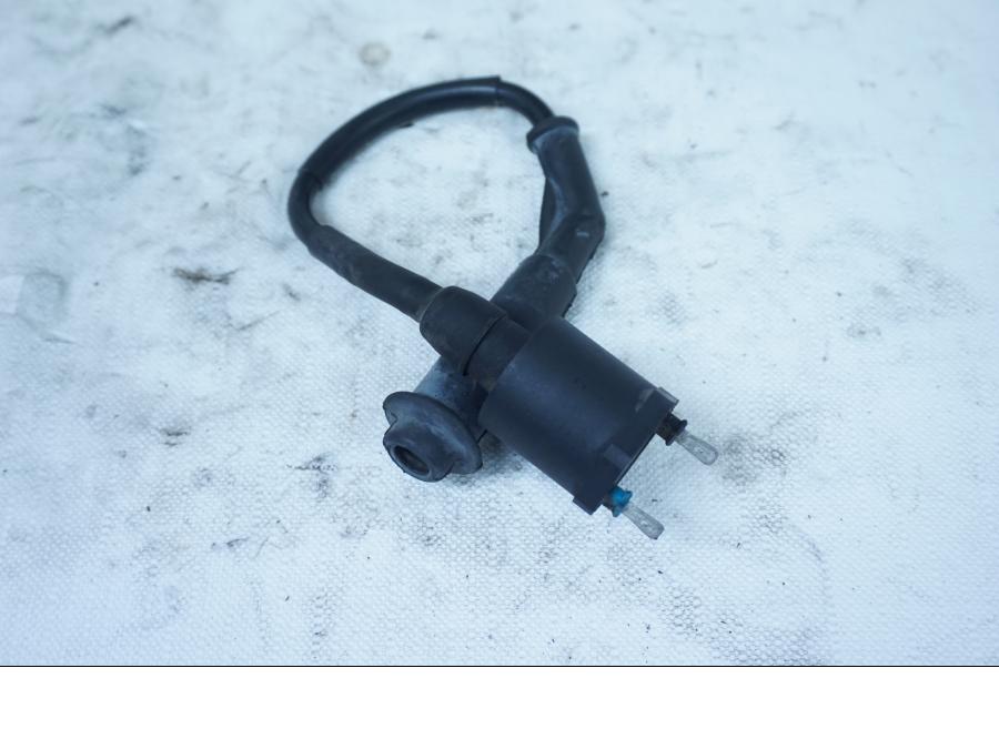 Framsidan på Tändspole från en Honda XL 600 V -1994 motorcykel.