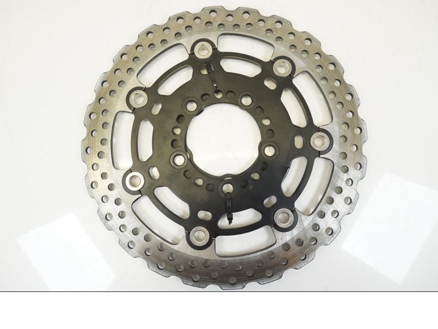 Snett uppifrån på Bromsskiva från en Kawasaki ER-6F -2016 motorcykel.