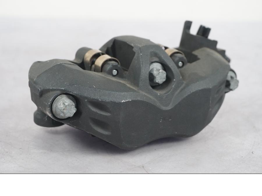 Snett uppifrån på Bromsok från en Kawasaki GTR 1400 -2008 motorcykel.