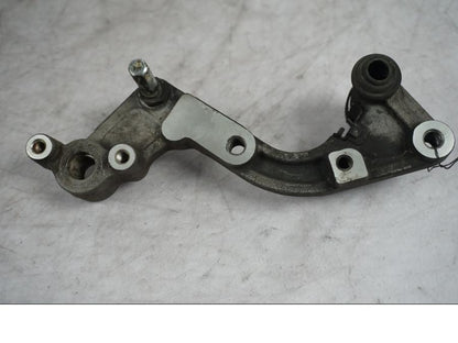 Vänster sida på Bromsoksfäste från en Honda VFR 1200 -2012 motorcykel.