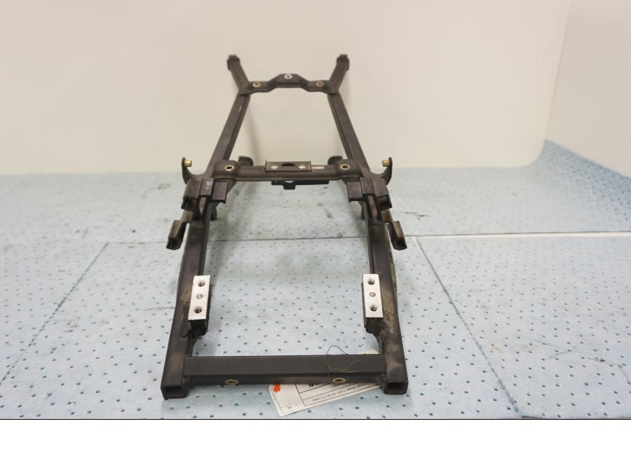 Snett uppifrån på Bakram från en Triumph Speed Triple -2005 motorcykel.