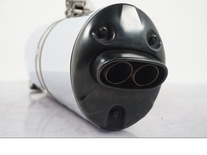 Vänster sida på Ljuddämpare från en BMW R 1200 GS -2005 motorcykel.