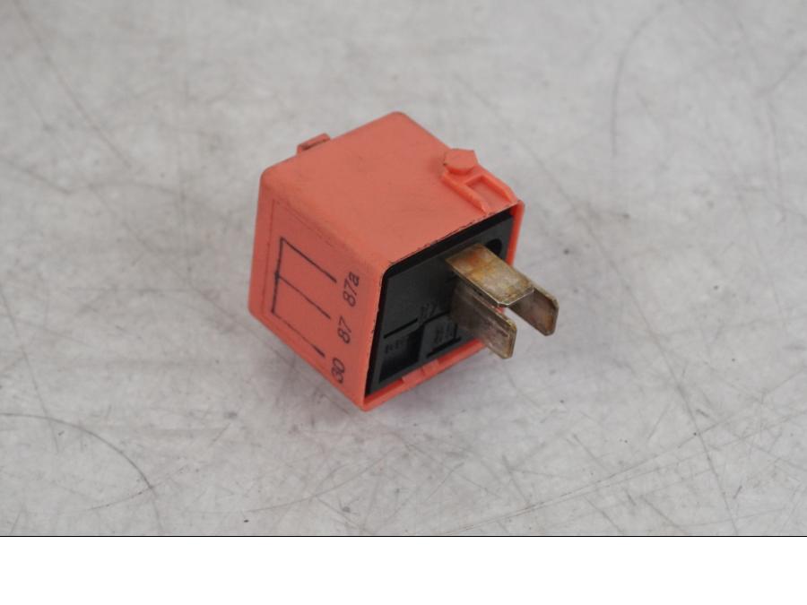 Framsidan på Kontaktbygling från en BMW R 1100 GS -1998 motorcykel.