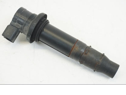 Framsidan på Tändspole från en Yamaha YZF 1000 R1 -2004 motorcykel.