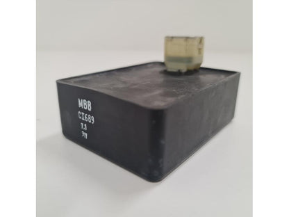 Baksidan på Styrbox från en Honda VTR 1000 F -1997 motorcykel.