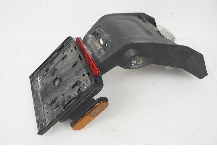 Höger sida på Skylthållare från en H-D Adventure Pan America Special RA1250S -2021 motorcykel.