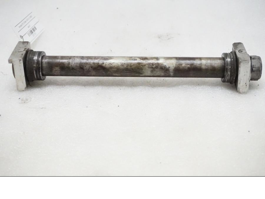 Framsidan på Axel från en Yamaha FZ1-S -2006 motorcykel.