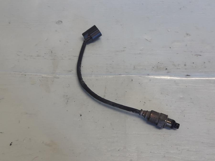 Framsidan på Lambdasond från en Yamaha MT 125 -2017 motorcykel.