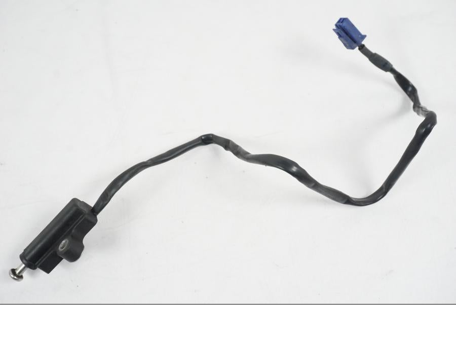 Framsidan på Sidostödsbrytare från en Yamaha YZF 1000 R1 -2007 motorcykel.