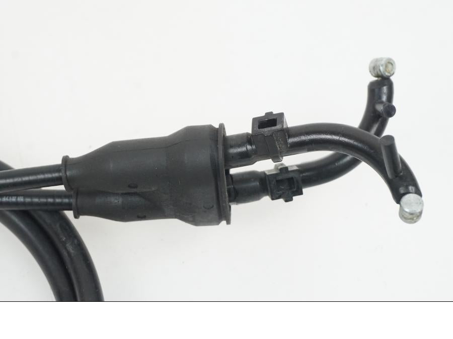 Höger sida på Gasvajer från en Yamaha XJ 900 -1997 motorcykel.