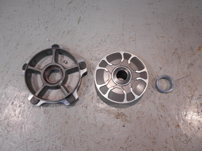 Vänster sida på Drevfäste från en Kawasaki Ninja H2 -2018 motorcykel.