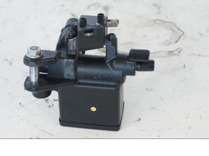 Extrabild1 på Bromshuvudcylinder från en Honda SH 300 A -2011 scooter.