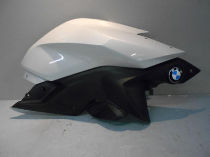 Framsidan på Bensintankskåpa från en BMW R 1200 RS -2016 motorcykel.