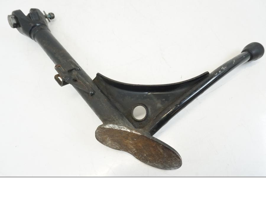 Snett uppifrån på Sidostöd från en BMW K 1200 LT -2004 motorcykel.