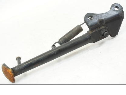 Snett uppifrån på Sidostöd från en Honda CB 600 F -2008 motorcykel.