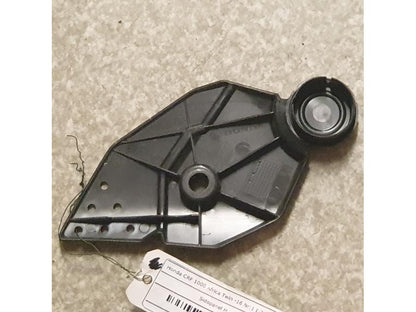 Baksidan på Sidopanel från en Honda CRF 1000 Africa Twin -2016 motorcykel.