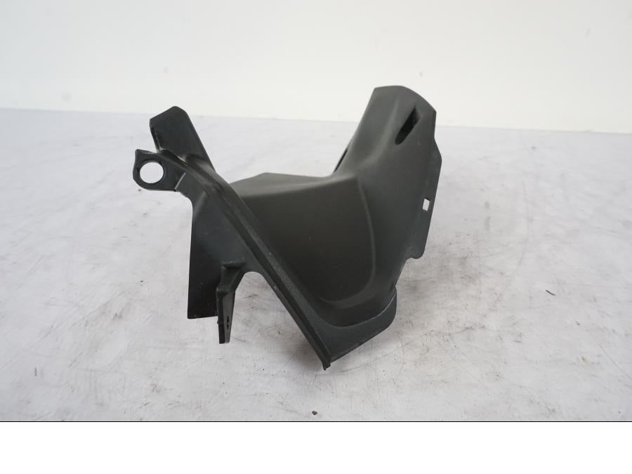 Höger sida på Sidkåpa från en Kawasaki Z 800 -2014 motorcykel.