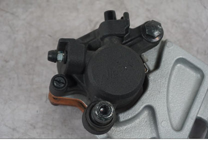 Vänster sida på Bromsok från en Yamaha MT-09 -2024 motorcykel.