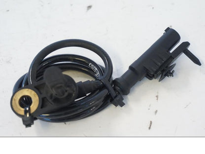 Vänster sida på ABS givare från en Kawasaki ER-6N -2012 motorcykel.