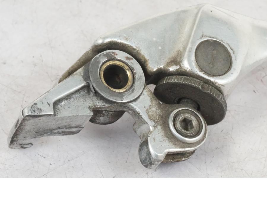 Baksidan på Bromsgrepp från en Honda CBR 1000 F -1999 motorcykel.