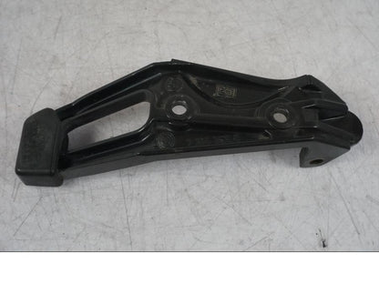 Vänster sida på Fotpinnefäste från en BMW R 1100 GS -1998 motorcykel.