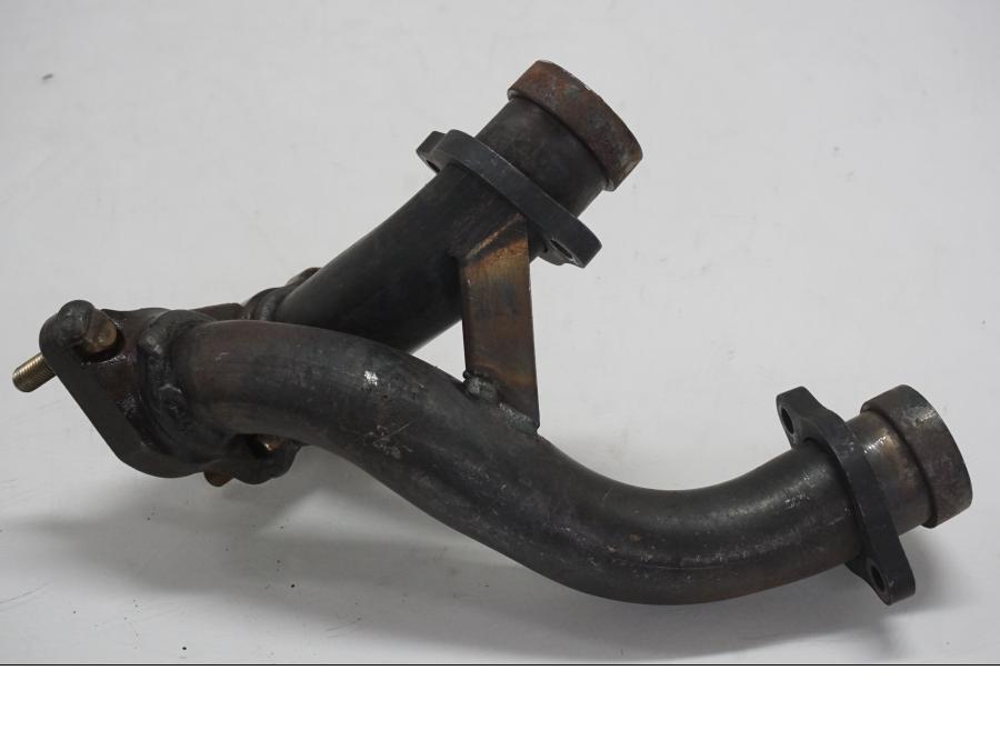 Framsidan på Grenrör från en Honda VFR 750 -1996 motorcykel.