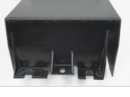 Snett uppifrån på Batterihållare från en Kawasaki NINJA 400 -2020 motorcykel.