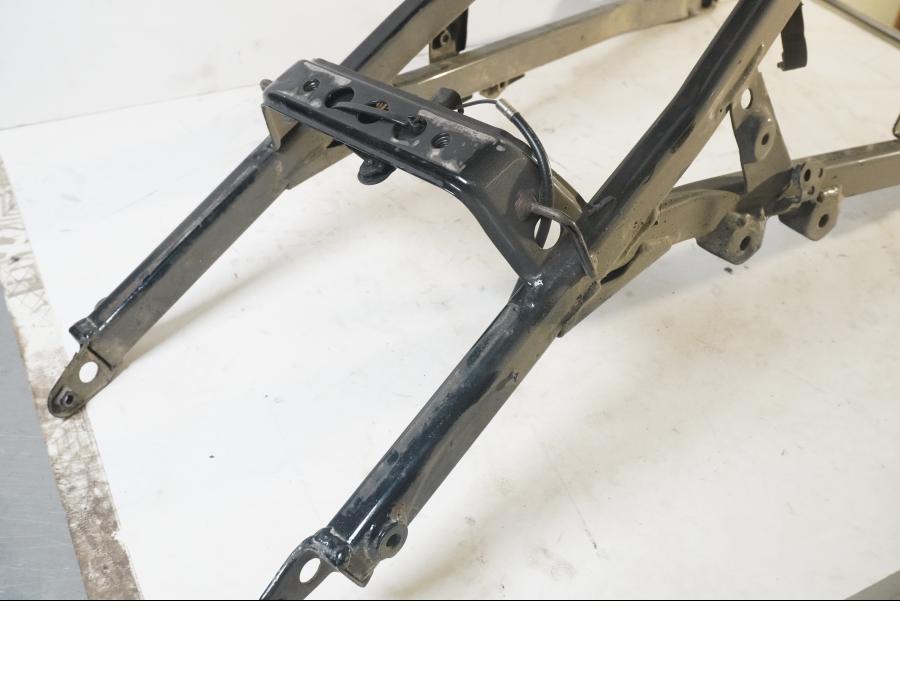 Baksidan på Bakram från en Honda VFR 750 -1988 motorcykel.