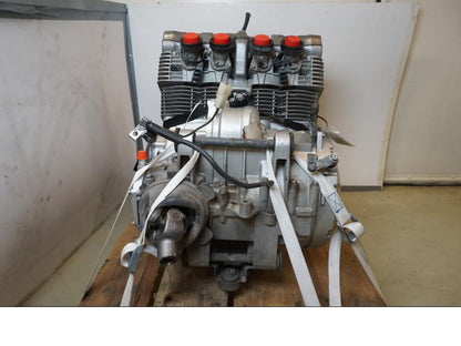 Höger sida på Motor från en Yamaha XJ 900 S -1997 motorcykel.