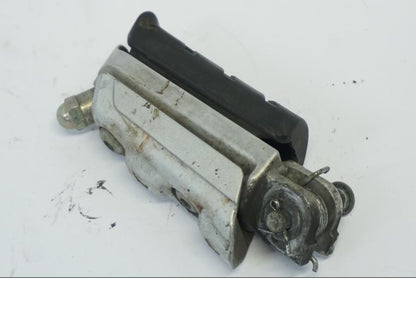 Vänster sida på Fotpinne från en Honda CB 500 X -2015 motorcykel.