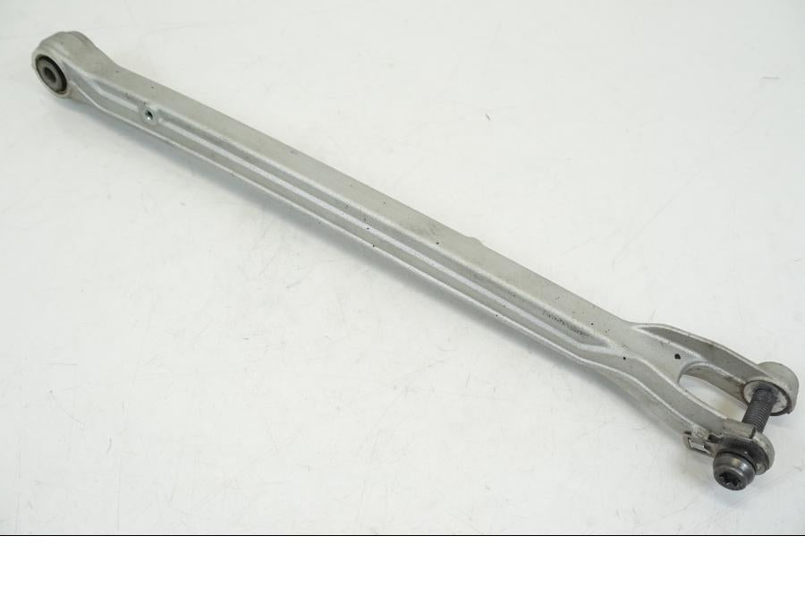 Framsidan på Parallellstag från en BMW R 1250 GS -2019 motorcykel.