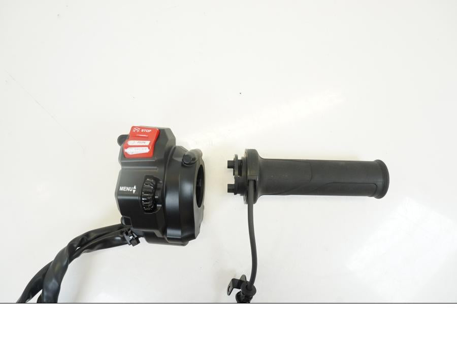 Framsidan på Värmehandtag från en Yamaha MT-09 Tracer -2021 motorcykel.